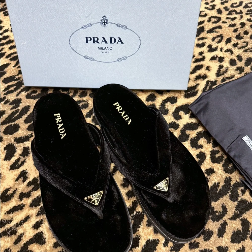 New Prada Black Velvet thong flip-flops Size 40.5 (US 10.5) - Picture 3 of 14